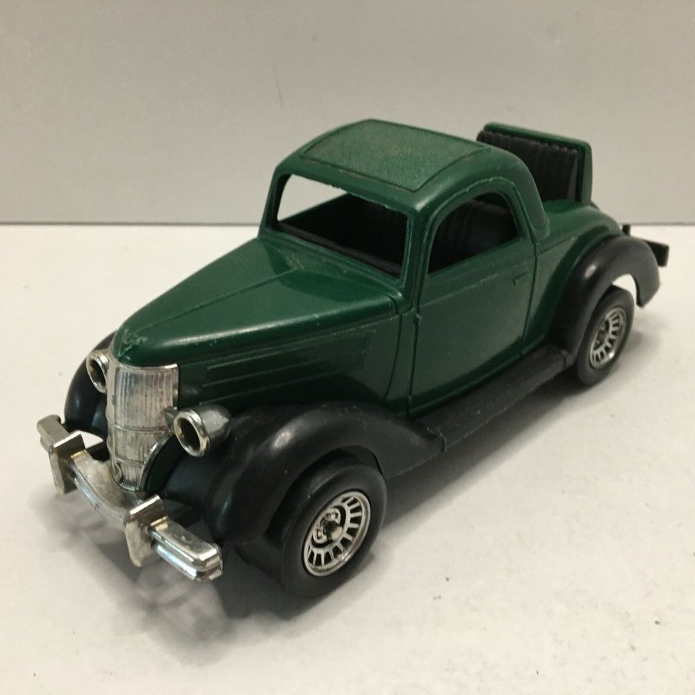 Vintage Strombecker Toys 1936 Ford Coupe Green Hard Plastic VIDEO